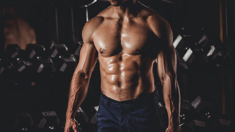 'Olhar para homens musculosos melhora seu humor', diz médico chinês