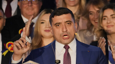 Ex-candidato romeno afirma que Macron foi 'o verdadeiro vencedor das eleições'