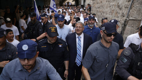 Ultranacionalistas em Israel gritam "morte aos árabes" em marcha do Dia de Jerusalém