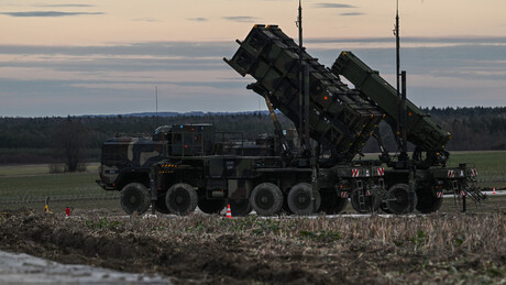 Vice-chanceler alemão desmente chanceler sobre alcance de armas enviadas à Ucrânia