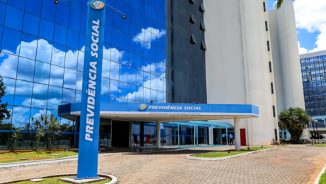 Governo muda composição do Conselho da Previdência e afasta entidades investigadas