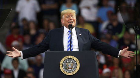 Trump declara que quer poder 'explodir qualquer coisa' em acordo nuclear com Irã