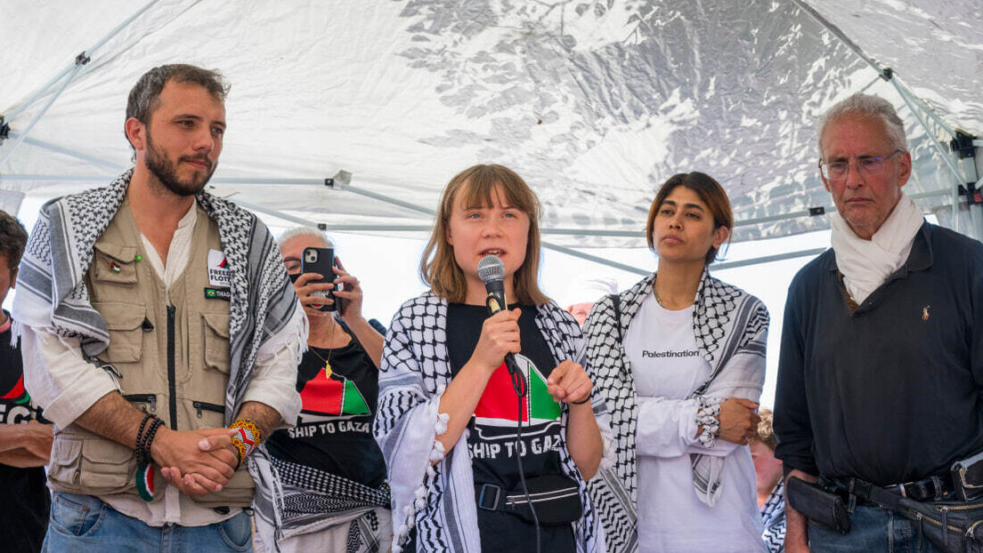 Greta Thunberg desafia bloqueio israelense e parte para Gaza em navio de ajuda humanitária