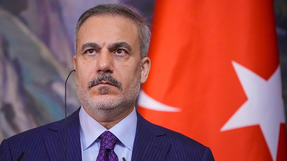 Chanceler turco abre segunda rodada de negociações entre Rússia e Ucrânia