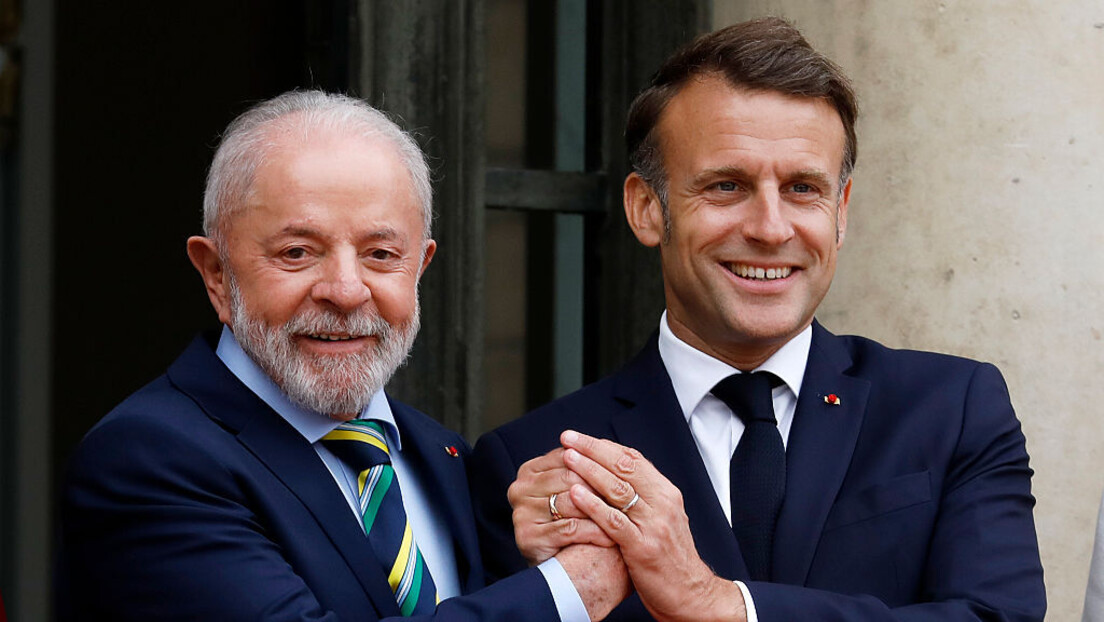 'Não temos limites' nos diálogos com a França, diz Lula em Paris