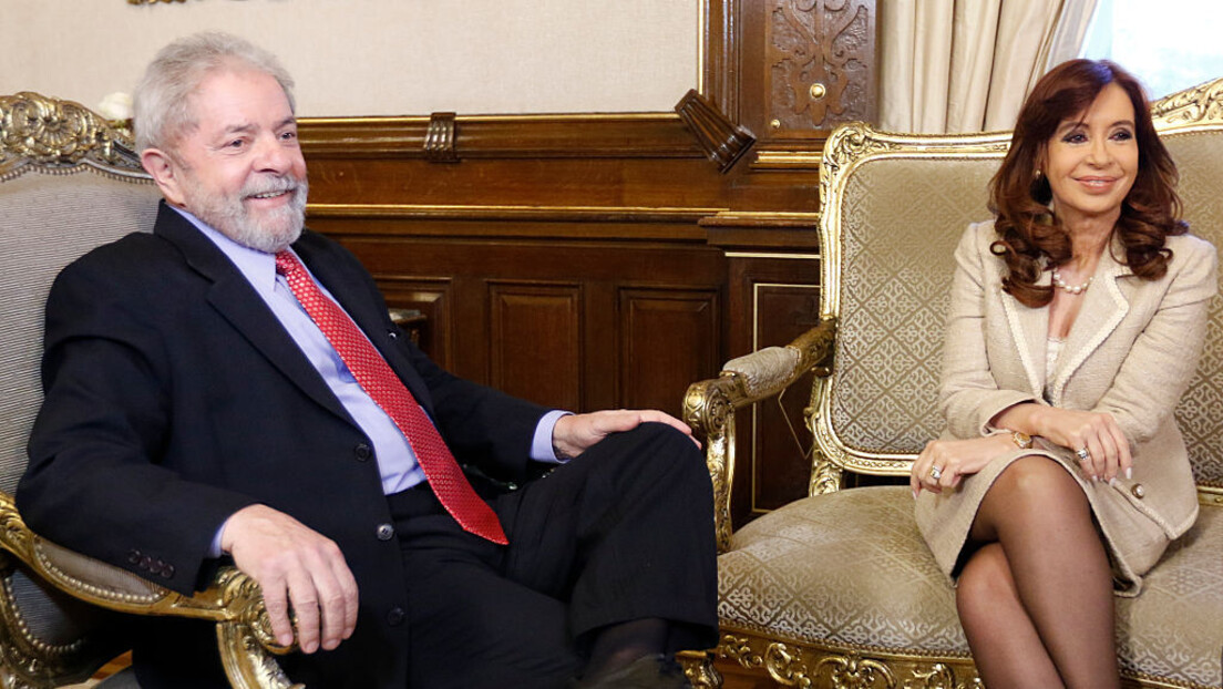 Lula conversa pelo telefone e se solidariza com Cristina Kirchner