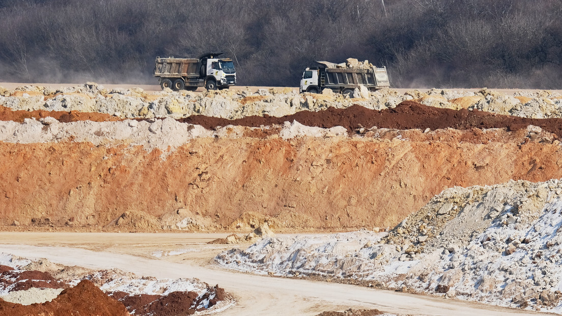 Kiev abre caminho para controle americano de lítio ucraniano