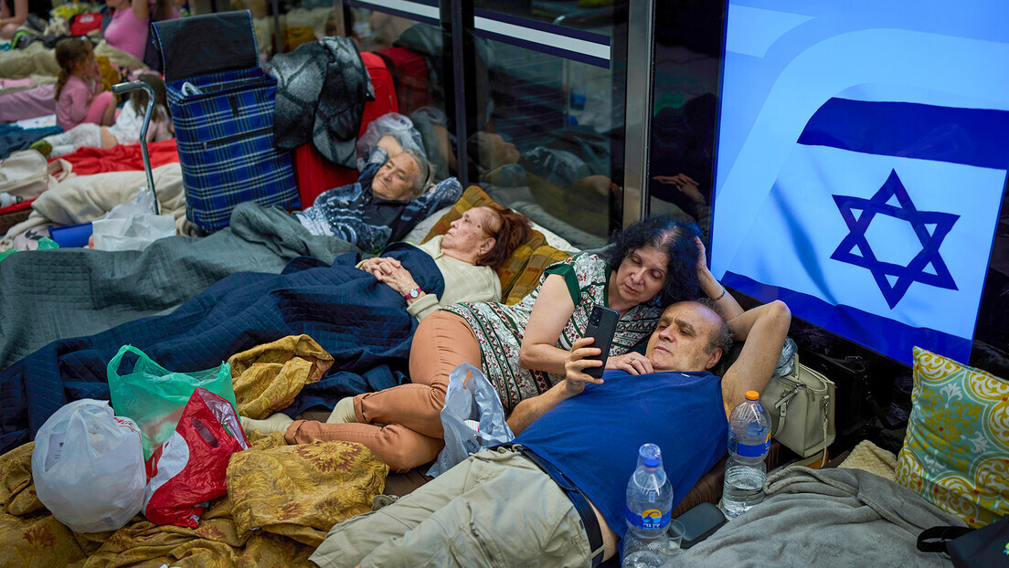 VÍDEO: Israelenses se refugiam em estacionamentos subterrâneos e estações de metrô durante ataques iranianos