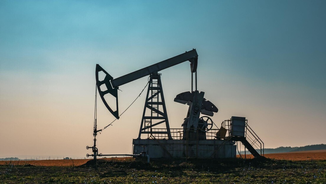 Cotação do petróleo dispara após ataque dos EUA ao Irã