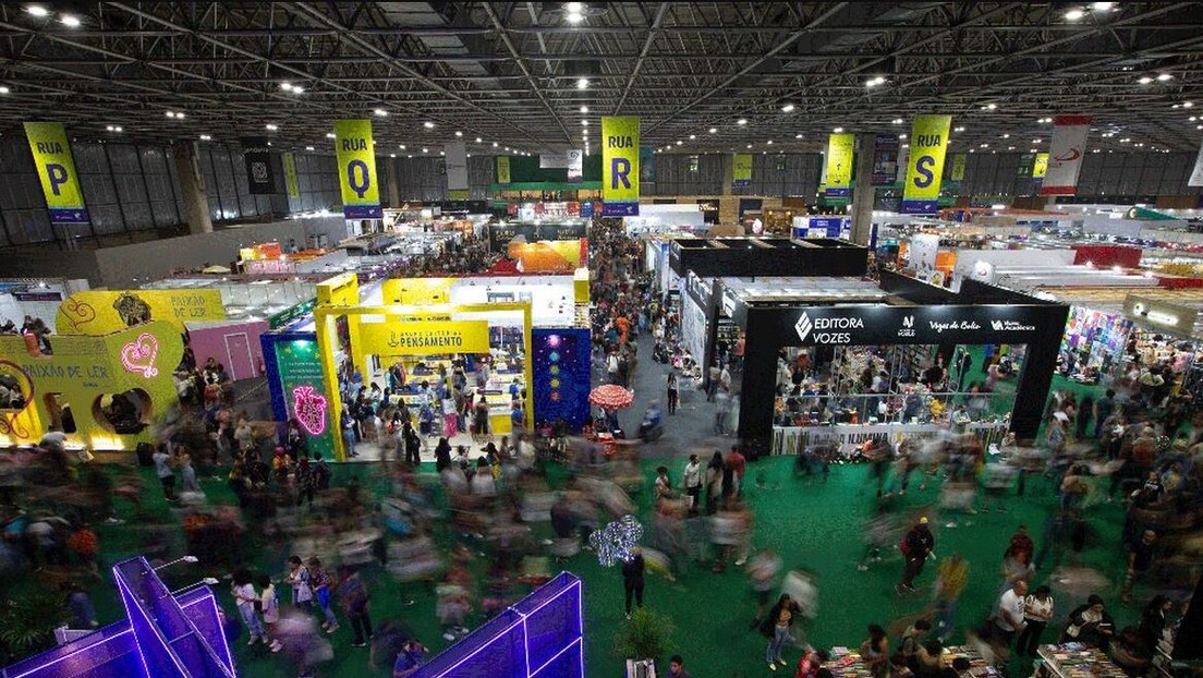Bienal do Livro do Rio registra recorde de 740 mil visitantes em 2025
