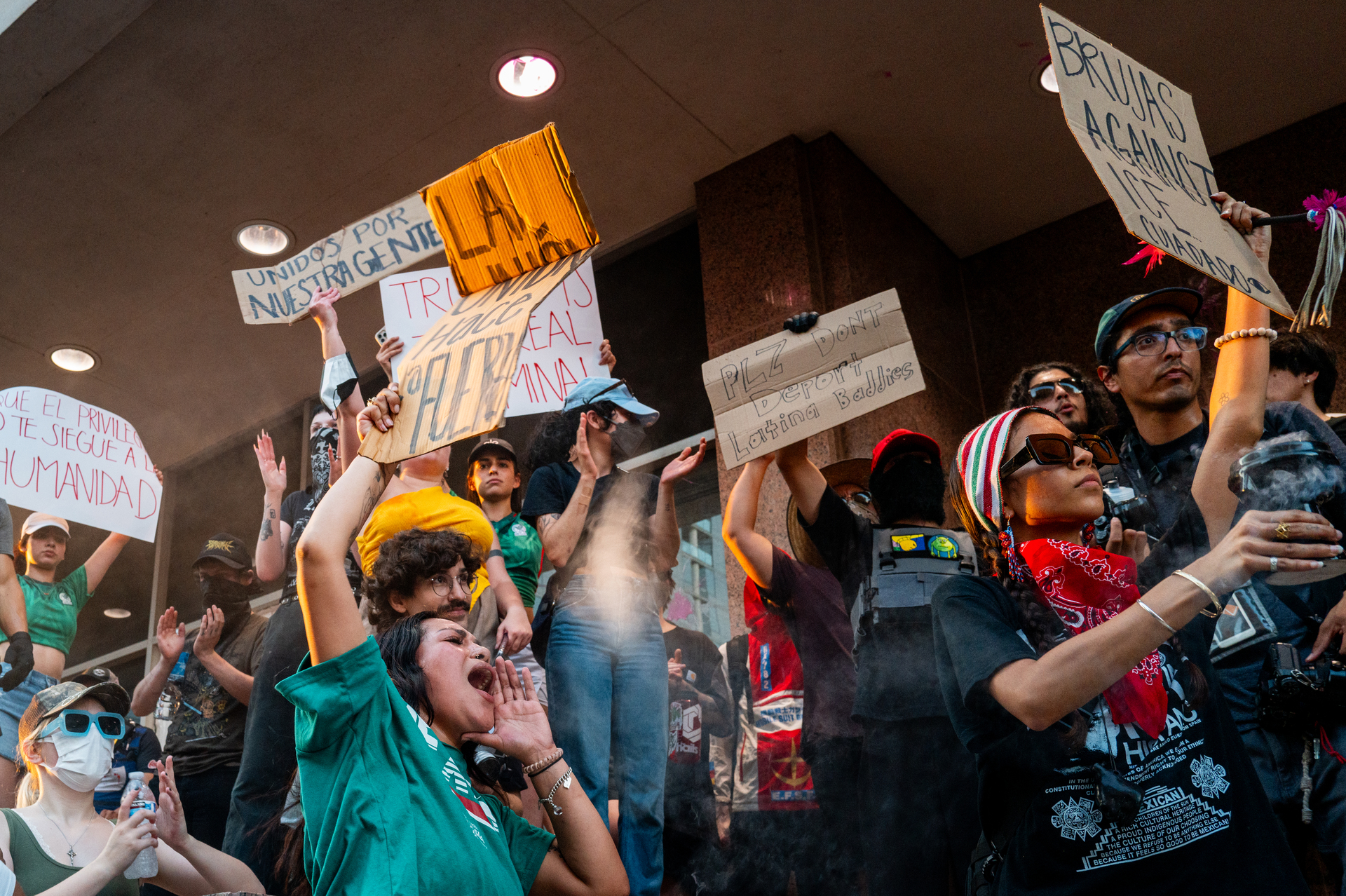 Protestos se espalharam de Los Angeles para Texas, marcados por confrontos com a polícia