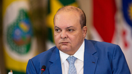 Ibaneis, governador do DF, confronta EUA: 'Olhem para a sujeira de Nova York antes de falar'