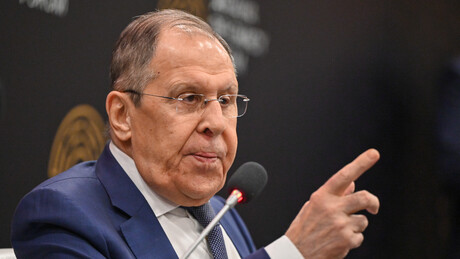 Lavrov condena ataque israelense e se alinha ao Irã contra escalada no Oriente Médio