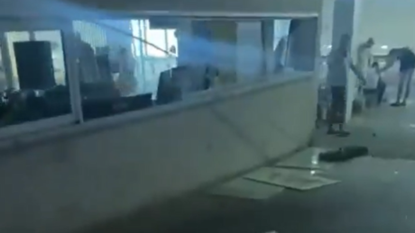 Ataques iranianos danificam Embaixada dos Estados Unidos em Tel Aviv