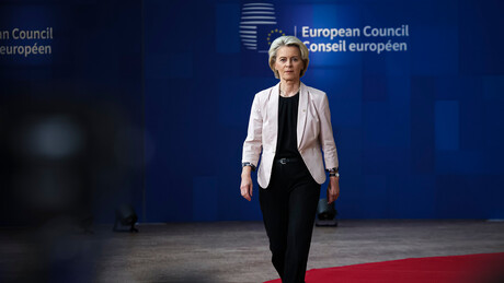 'Rearmar a Europa': Ursula von der Leyen, mais 'von der Guerren' do que nunca
