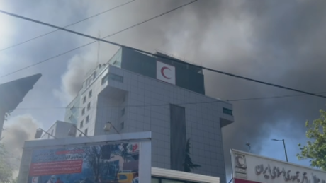 Israel lança ataques perto do edifício do Crescente Vermelho em Teerã