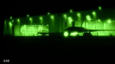 VÍDEO: Bombardeiros dos EUA carregam 13 toneladas de bombas em ataque contra instalações iranianas