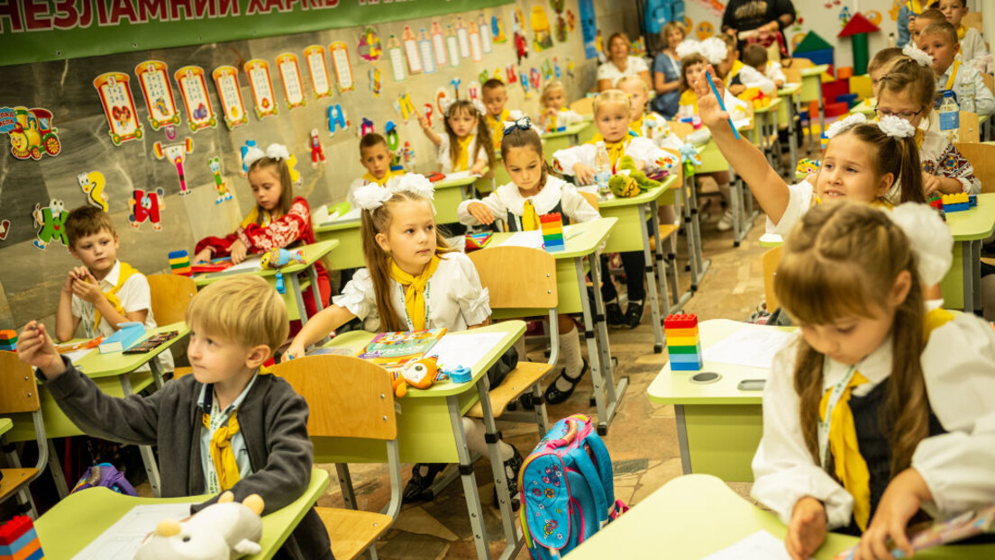 Autoridade educacional ucraniana orienta professores a ignorar alunos que falam russo