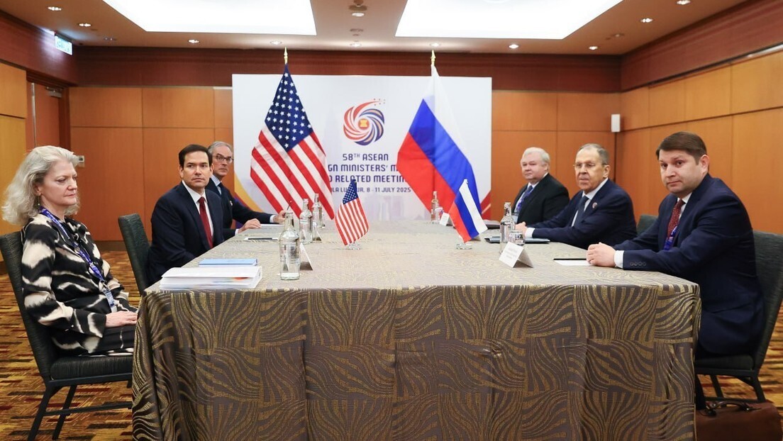 Divulgadas primeiras imagens da reunião entre Lavrov e Rubio