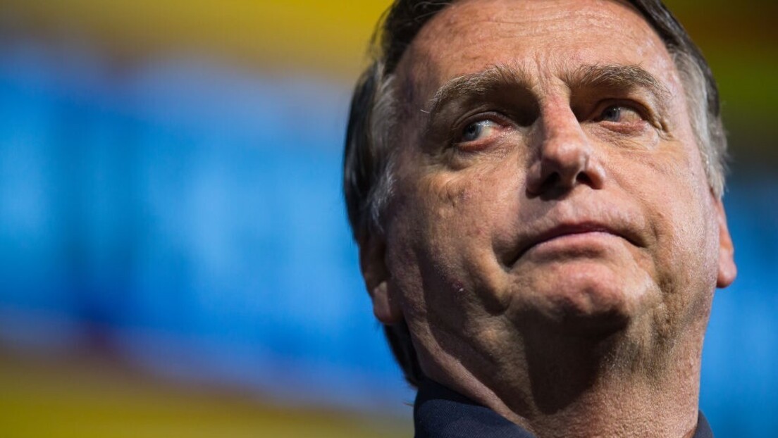 STF forma maioria para manter medidas cautelares contra Bolsonaro