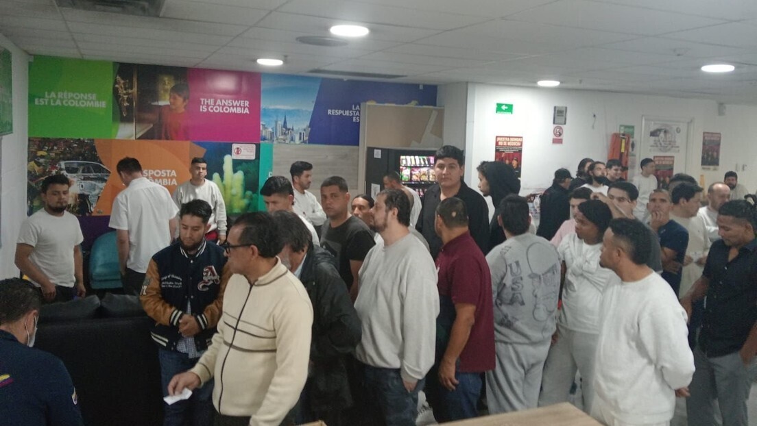 118 migrantes deportados dos EUA retornam à Colômbia