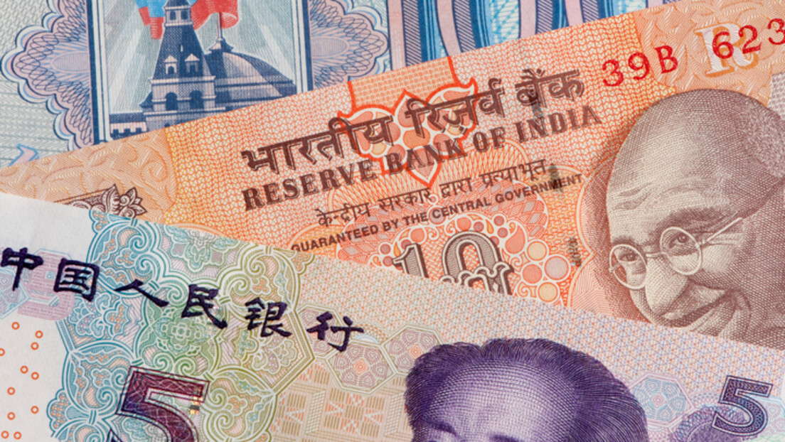 Rússia esclarece os planos do BRICS de abandonar o dólar