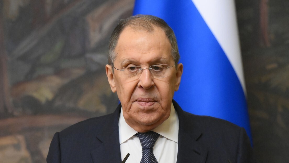 'Descaro internacional': Lavrov zomba do frenesi anti-russo na Europa