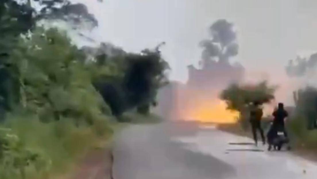 Tailândia bombardeia Camboja com caça F-16 e conflito na fronteira deixa ao menos nove mortos