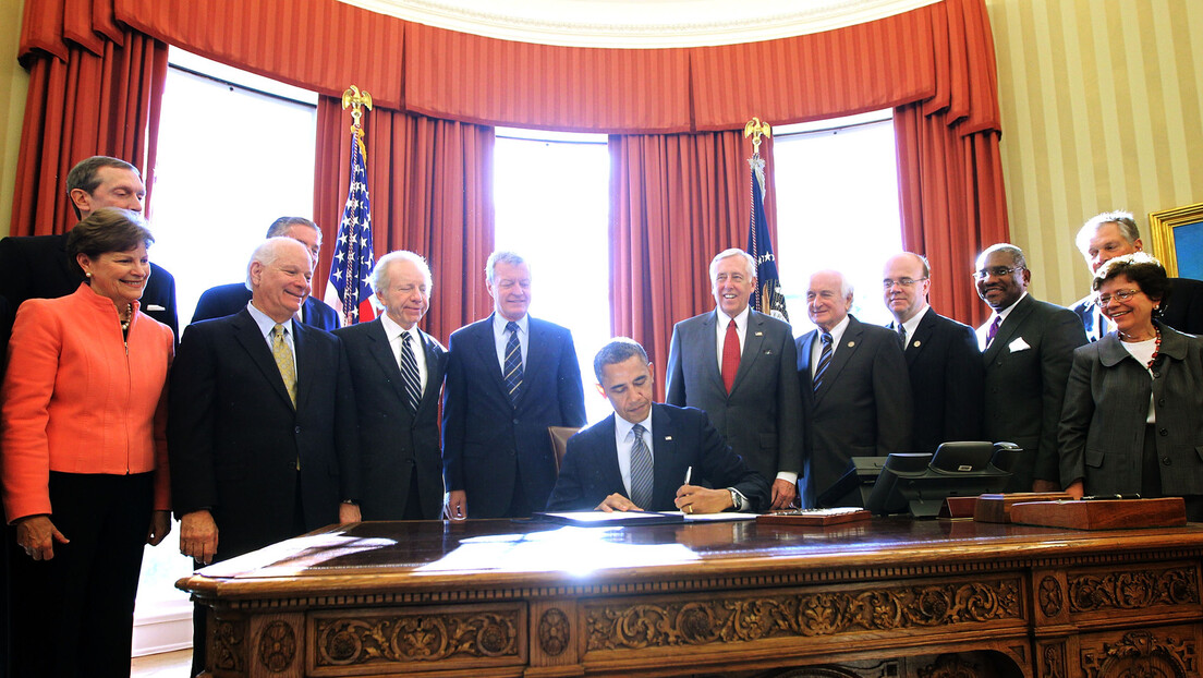 Entenda como funciona a lei que sancionou Alexandre de Moraes