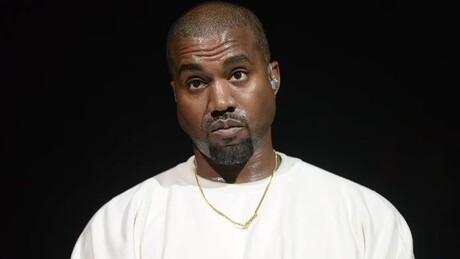 Austrália revoga visto de Kanye West por música exaltando Hitler