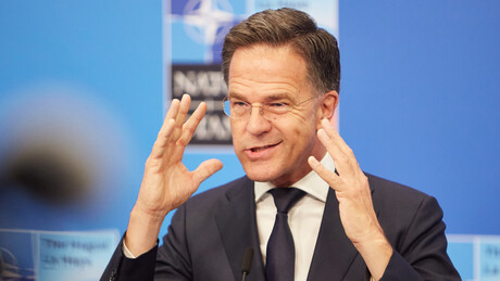 'Cheio de cogumelos mágicos': Medvedev ironiza a paranoia do chefe da OTAN