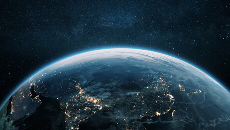 Cinzas de 166 pessoas desaparecem após falha em cápsula funerária durante reentrada na Terra