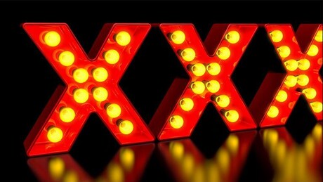 Zelensky considera legalizar a produção de pornografia na Ucrânia