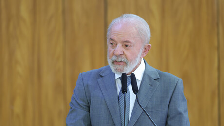 Lula a Trump: 'Respeite o Brasil, respeite a Justiça brasileira'