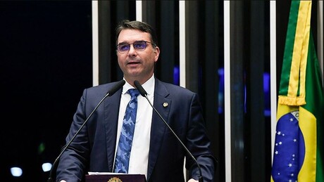 Flávio Bolsonaro defende 'anistia ampla' como primeiro passo para encerrar tarifas de Trump