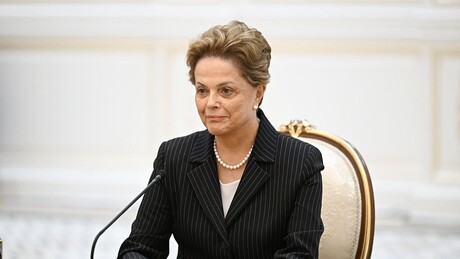 Dilma quer 30% dos financiamentos do banco do BRICS em moedas locais até 2026
