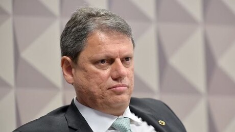 'É preciso negociar', afirma Tarcísio após se reunir com diplomata dos EUA para tratar de tarifaço