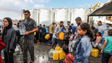 Forças israelenses matam crianças palestinas perto de ponto de distribuição de água