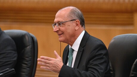 Alckmin defende Pix após relatório do governo Trump: 'é um modelo, um sucesso'