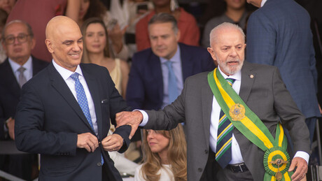 Moraes mantém decreto de Lula que aumenta o IOF
