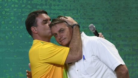 Flávio Bolsonaro: 'Os humilhados serão exaltados'