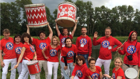 Escola de samba russa leva ritmo do Rio ao coração de Moscou