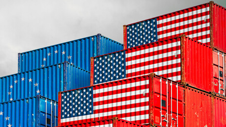 Trump comemora vitória: EUA vendem sem tarifas na Europa e impõem 15% aos produtos europeus