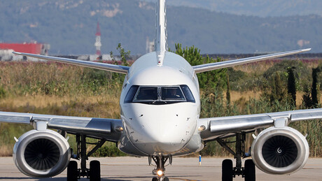 Embraer vê ações dispararem e projeta otismismo após escapar do aumento de tarifas