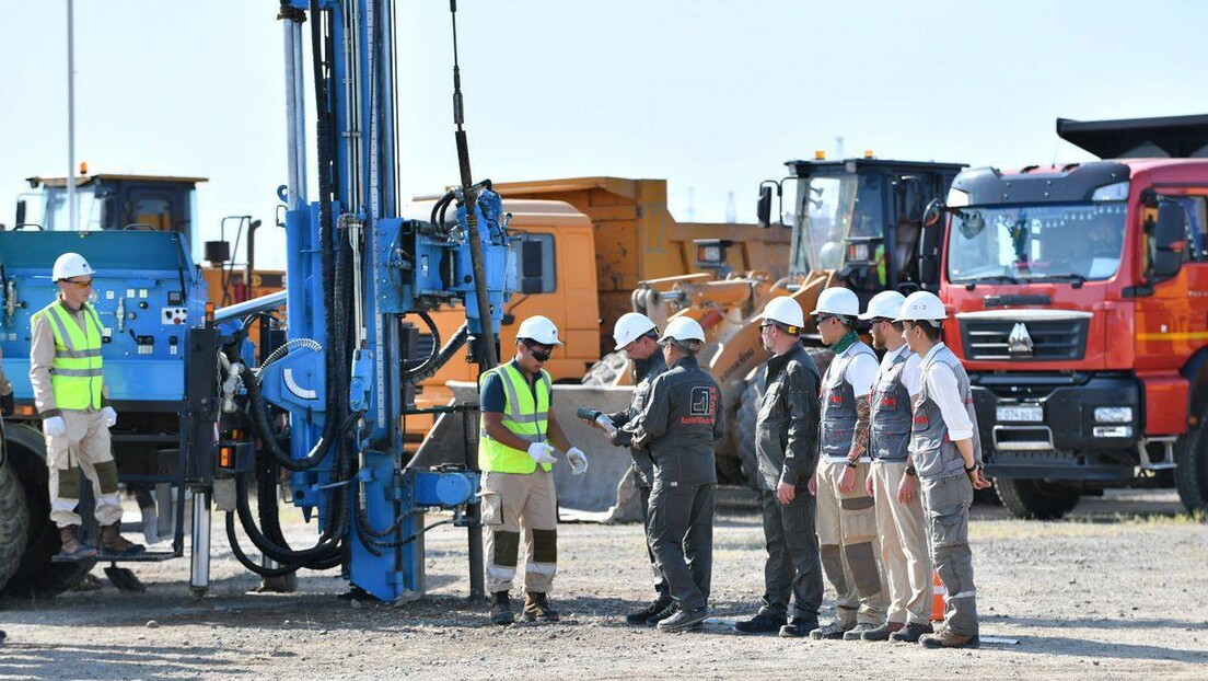 Rússia inicia obras de primeira usina nuclear de país aliado