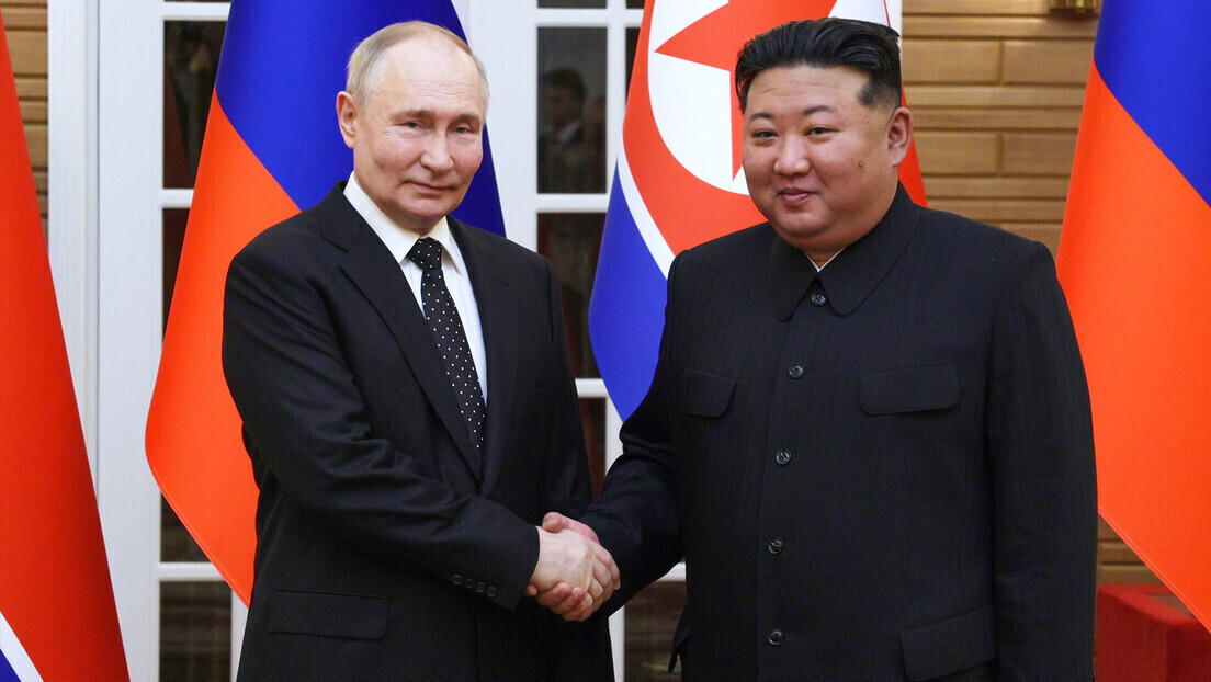 Em telefonema, Putin compartilha com Kim Jong-un detalhes sobre seu próximo encontro com Trump