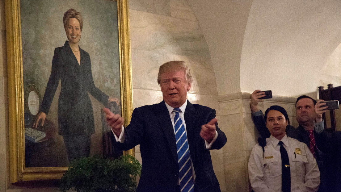 Hillary Clinton diz que indicaria Trump para Nobel da Paz caso este acabe com conflito ucraniano