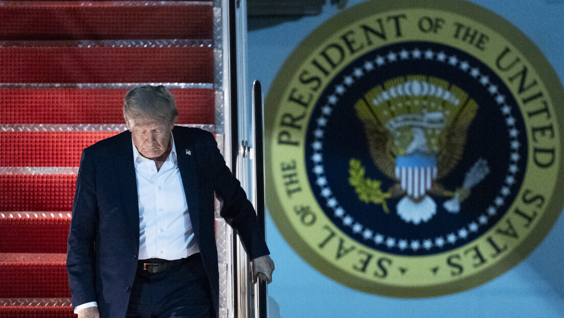 Axios: Trump quer se encontrar com Putin e Zelensky na próxima semana