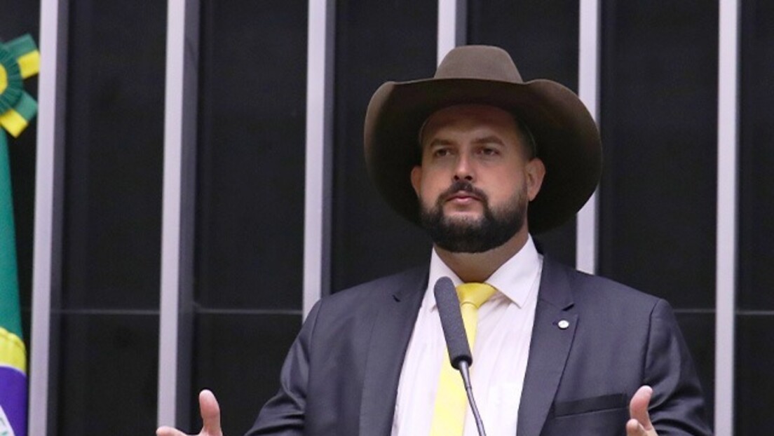 'Vamos acabar com a sua vida': Zé Trovão ameaça Moraes