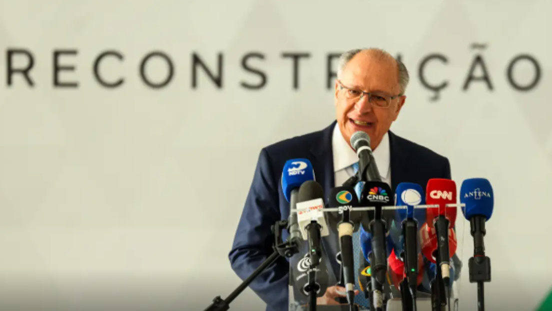 Alckmin viaja ao México para ampliar relações de comércio em meio a tarifaço dos EUA